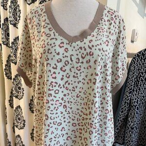 Ivy Jane Minty Cool Leopard Tee